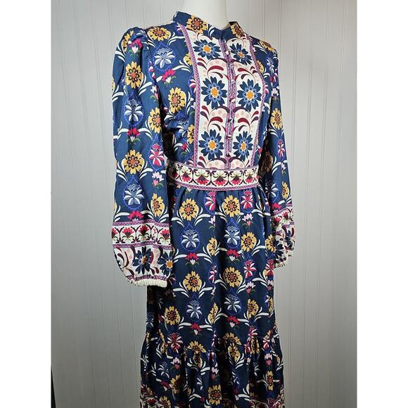 UNTUCKit Dresses & Skirts - Untuckit Flora Dress Women's Size M EUC Cottage Bohemian Navy Floral